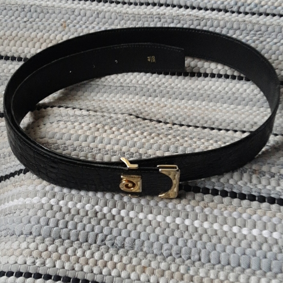 Pierre Cardin Paris Monogram Signature  Logo Belt - Picture 8 of 8